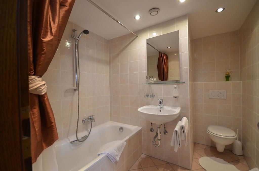 Pension Rosenegg Финкенберг Экстерьер фото